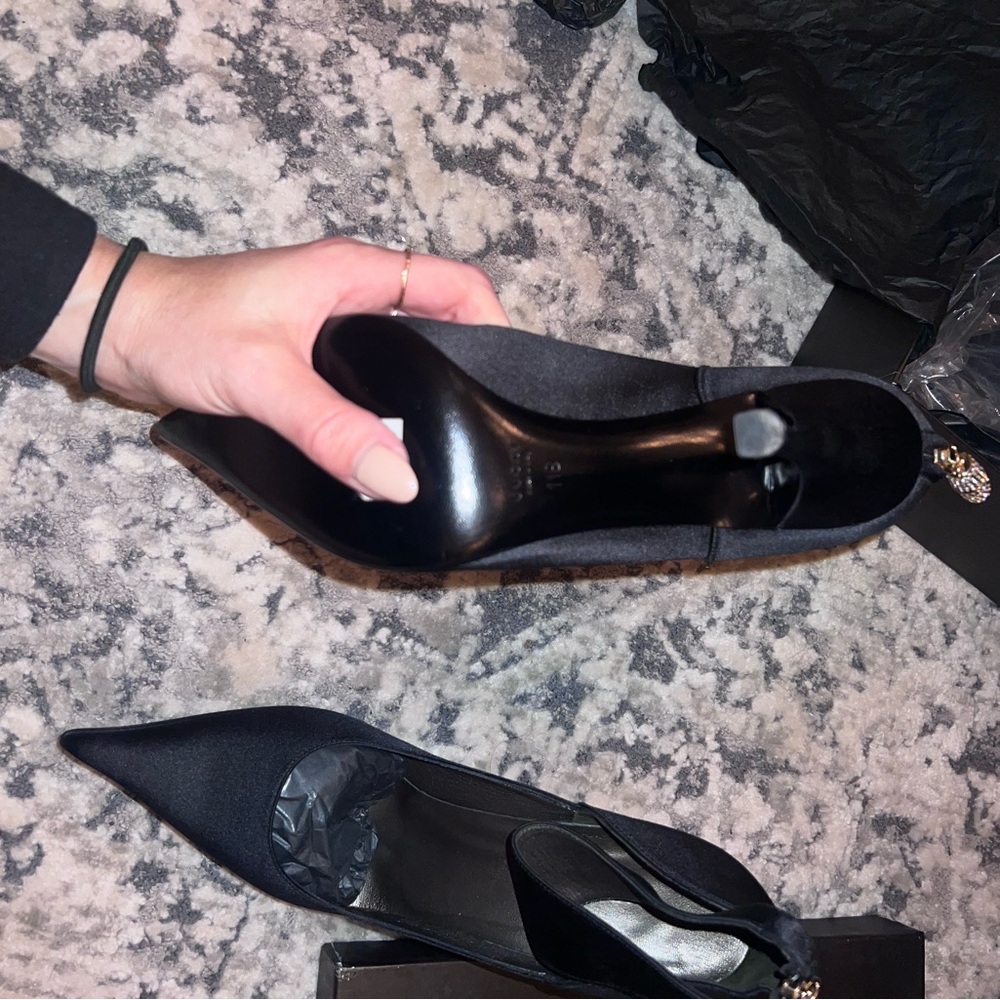 Brand new Tom Ford for Gucci satin heels with Swarovski crystals sz 11/41 - Picture 2 of 15